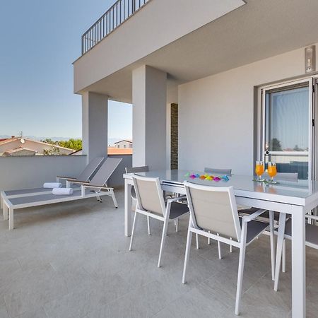 Apartmani Kastelina Vir Esterno foto