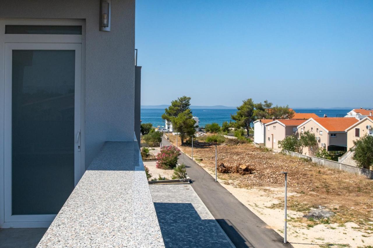 Apartmani Kastelina Vir Esterno foto